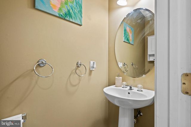 43 ALLEGHENY LN, Bordentown, NJ 08505