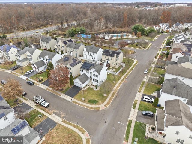 43 ALLEGHENY LN, Bordentown, NJ 08505