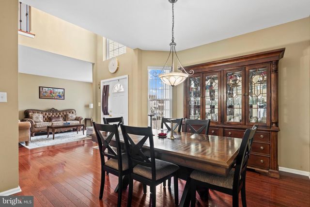 43 ALLEGHENY LN, Bordentown, NJ 08505