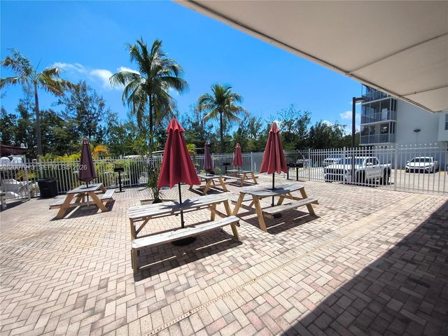 3660 NE 166th Street 302, North Miami Beach, FL 33160