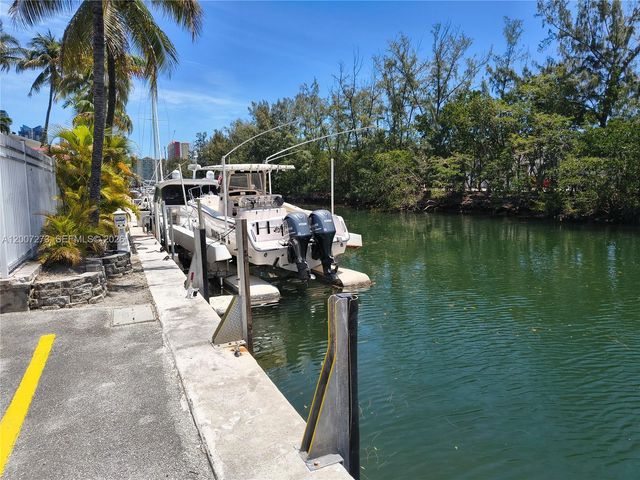 3660 NE 166th Street 302, North Miami Beach, FL 33160