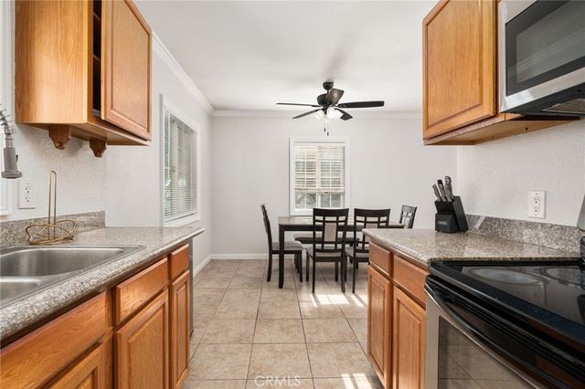 4012 E Clinton, Fresno, CA 93703