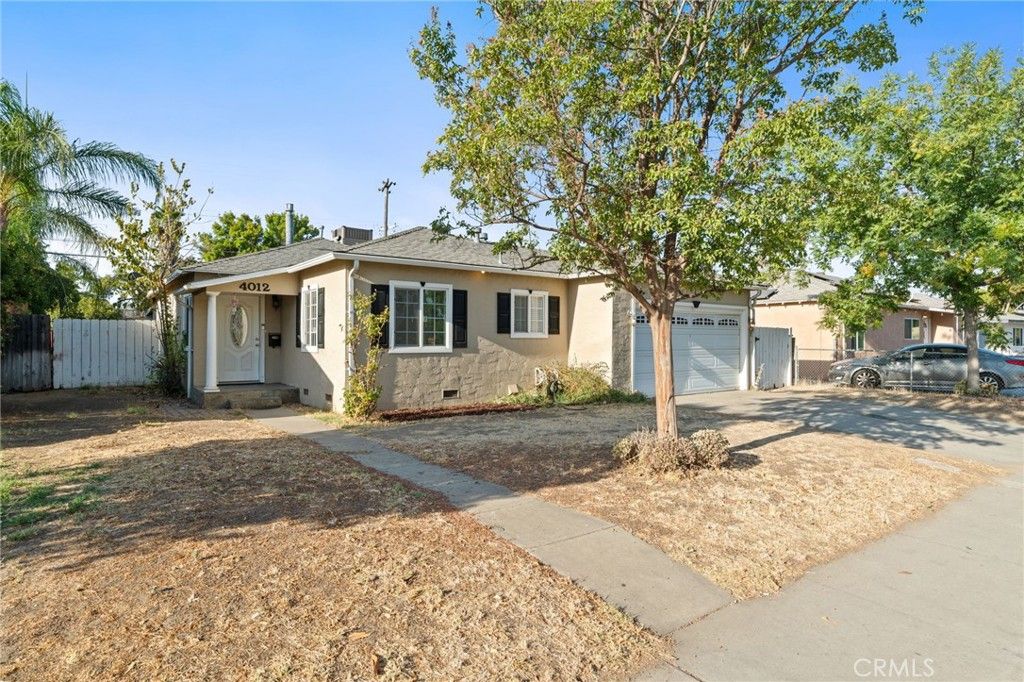 4012 E Clinton, Fresno, CA 93703