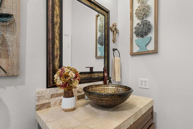 49650 Date Palm Drive, La Quinta, CA 92253