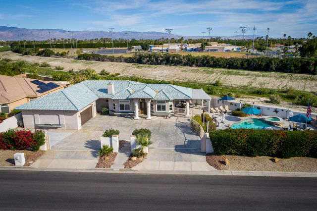 49650 Date Palm Drive, La Quinta, CA 92253