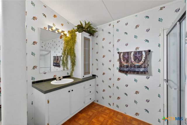 143 Bluff View Drive, Spring Branch, TX 78070