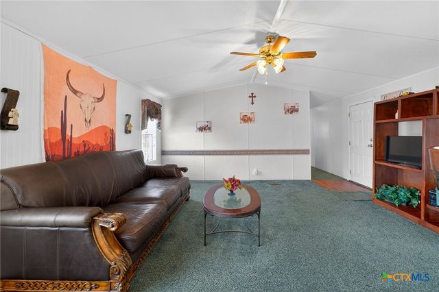 143 Bluff View Drive, Spring Branch, TX 78070