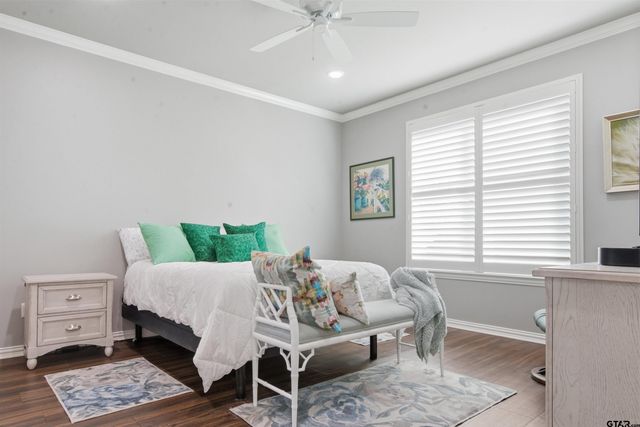 731 Cambridge Bend Cir, Tyler, TX 75703