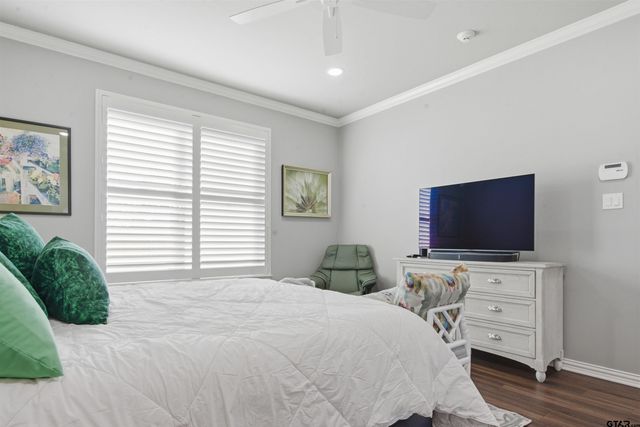 731 Cambridge Bend Cir, Tyler, TX 75703