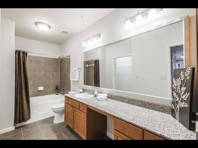 1711 Old Spanish Trail 151, Houston, TX 77054