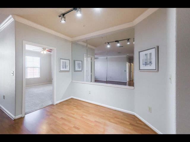 1711 Old Spanish Trail 151, Houston, TX 77054