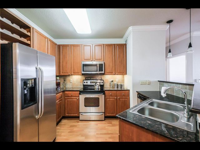 1711 Old Spanish Trail 151, Houston, TX 77054