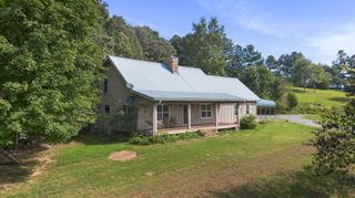 1034 Red Hill Valley Road SE, Cleveland, TN 37323