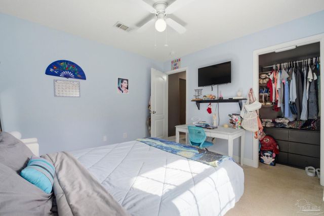 250 Shay Trl, Cantonment, FL 32533