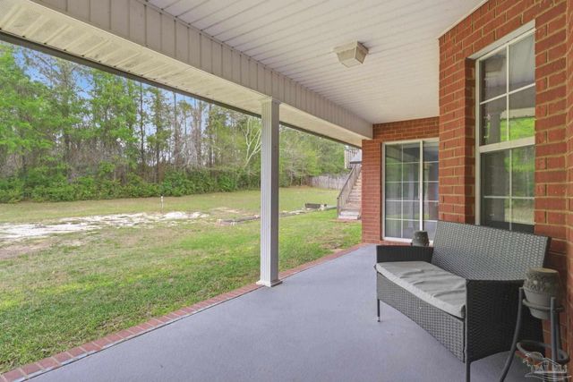 250 Shay Trl, Cantonment, FL 32533