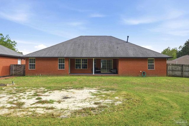 250 Shay Trl, Cantonment, FL 32533