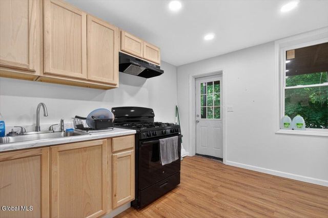 240 4th Street, Troy, NY 12180