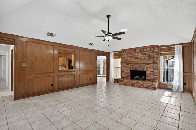 3508 Mckamy Oaks Trail, Arlington, TX 76017