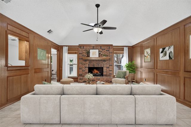 3508 Mckamy Oaks Trail, Arlington, TX 76017