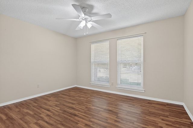 3508 Mckamy Oaks Trail, Arlington, TX 76017