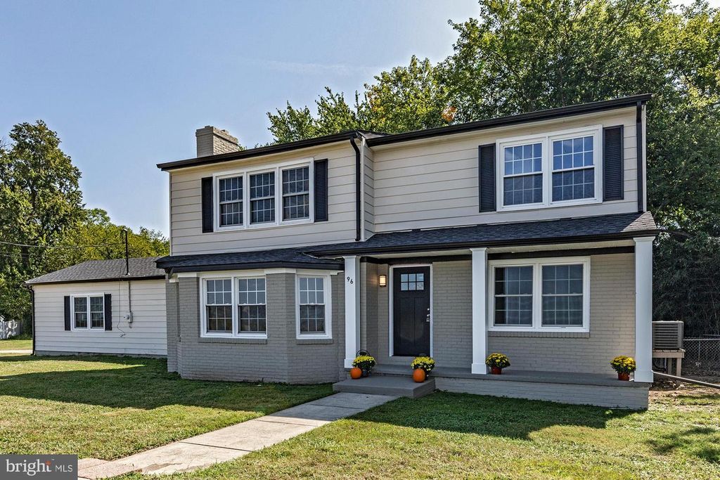 96 RIVIERA DR, Pennsville, NJ 08070