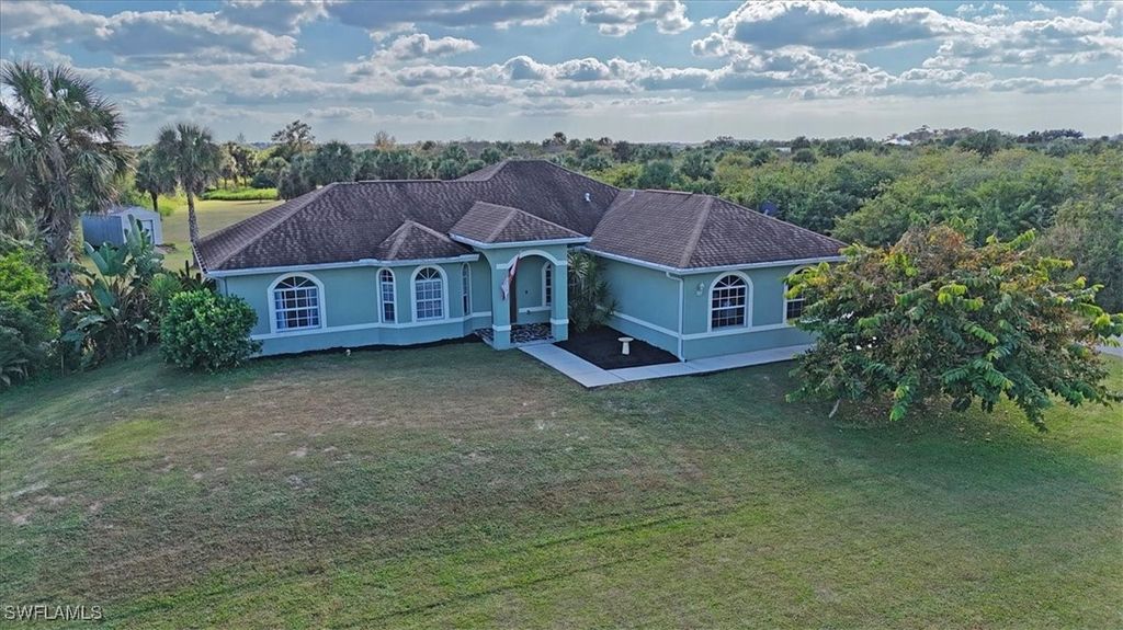 748 41st AVE NW, Naples, FL 34120