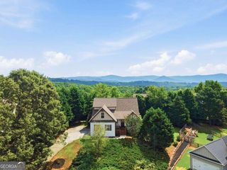 105 Arbor Hills Circle, Talking Rock, GA 30175