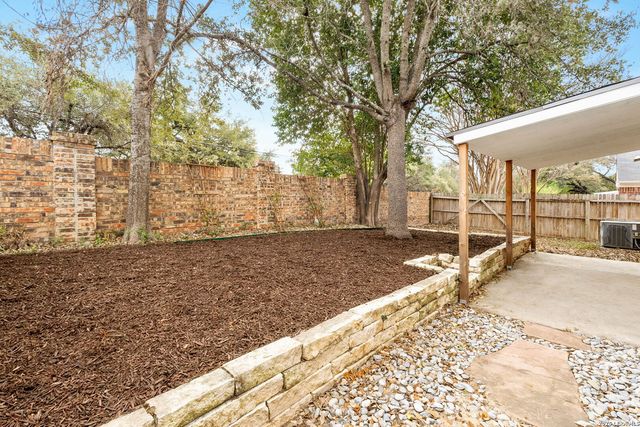 9218 Red Leg, San Antonio, TX 78240