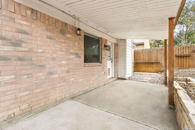 9218 Red Leg, San Antonio, TX 78240