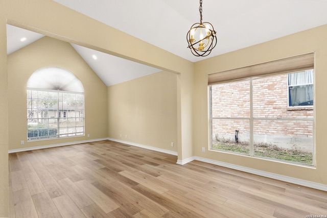 9218 Red Leg, San Antonio, TX 78240