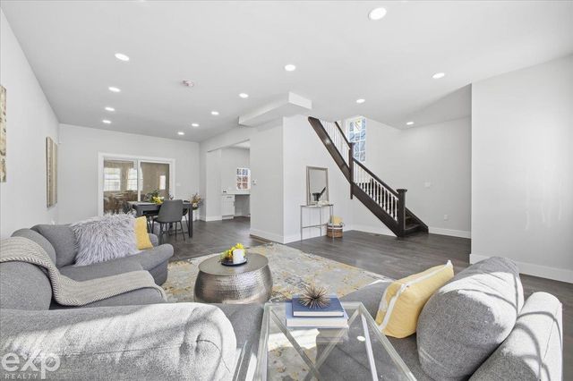 4486 Seyburn Street, Detroit, MI 48214