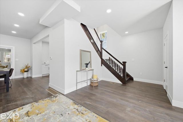 4486 Seyburn Street, Detroit, MI 48214