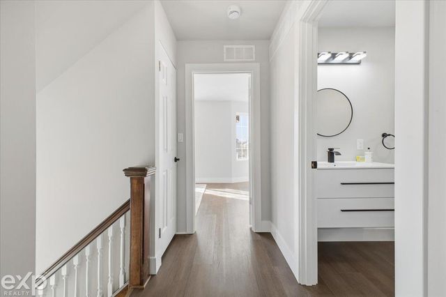 4486 Seyburn Street, Detroit, MI 48214