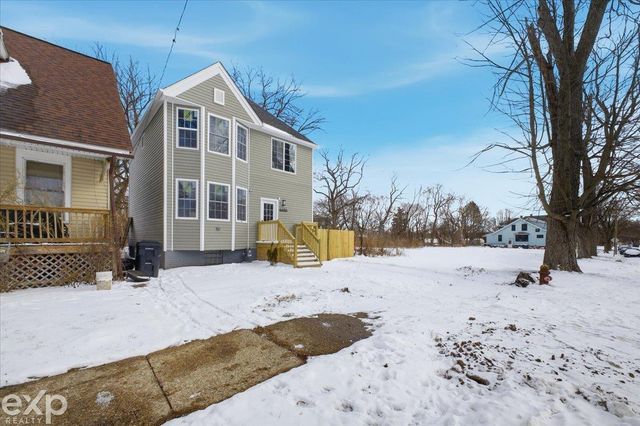 4486 Seyburn Street, Detroit, MI 48214