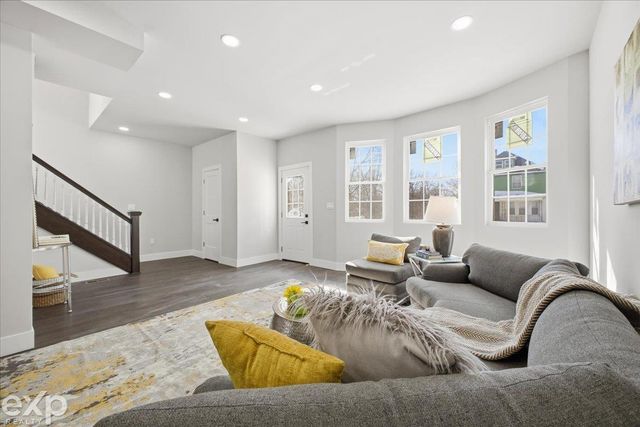 4486 Seyburn Street, Detroit, MI 48214