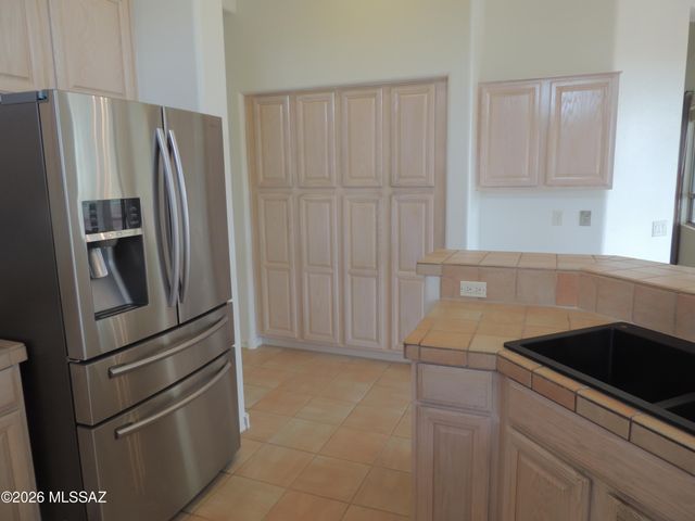 12981 N Woodburne Avenue, Oro Valley, AZ 85755
