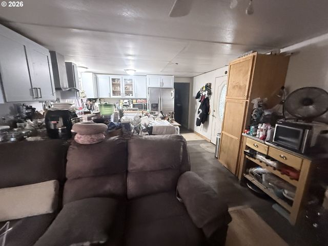 1000 N 8TH St 20, Reedsport, OR 97467