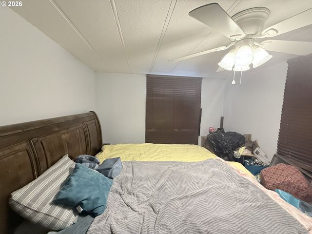 1000 N 8TH St 20, Reedsport, OR 97467