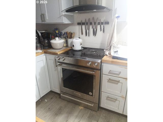 1000 N 8TH St 20, Reedsport, OR 97467