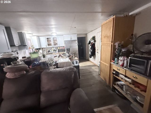 1000 N 8TH St 20, Reedsport, OR 97467