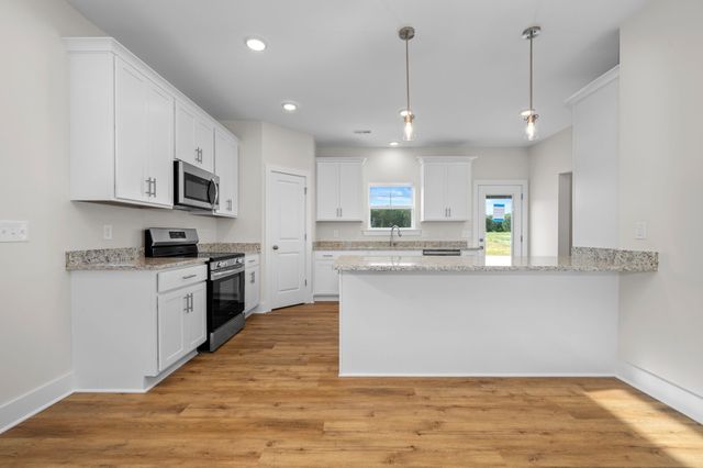 639 Vrabel Rd, Murfreesboro, TN 37130