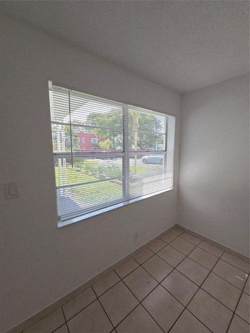 1007 N 19th Ave 4, Hollywood, FL 33020