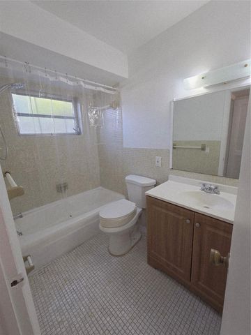 1007 N 19th Ave 4, Hollywood, FL 33020