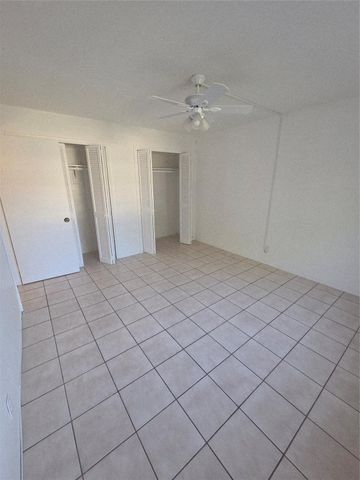 1007 N 19th Ave 4, Hollywood, FL 33020