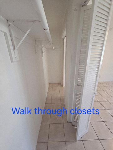 1007 N 19th Ave 4, Hollywood, FL 33020