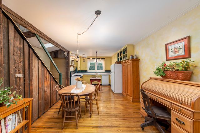 8425 Parshallville Road, Fenton, MI 48430