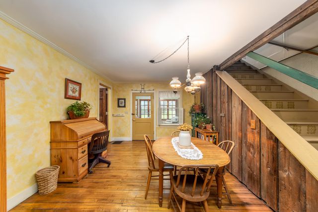 8425 Parshallville Road, Fenton, MI 48430