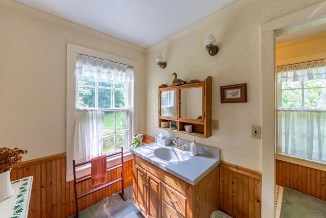 8425 Parshallville Road, Fenton, MI 48430