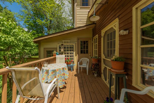 8425 Parshallville Road, Fenton, MI 48430