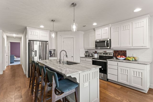 8 Charing Drive, Bella Vista, AR 72714